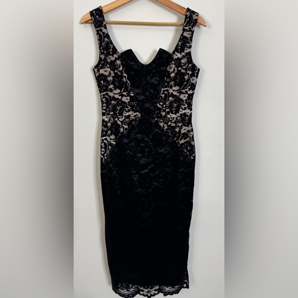 Black Halo Black Lace Sheath Dress Black Womens Size 4 Gala Party Work Event - Picture 6 of 8